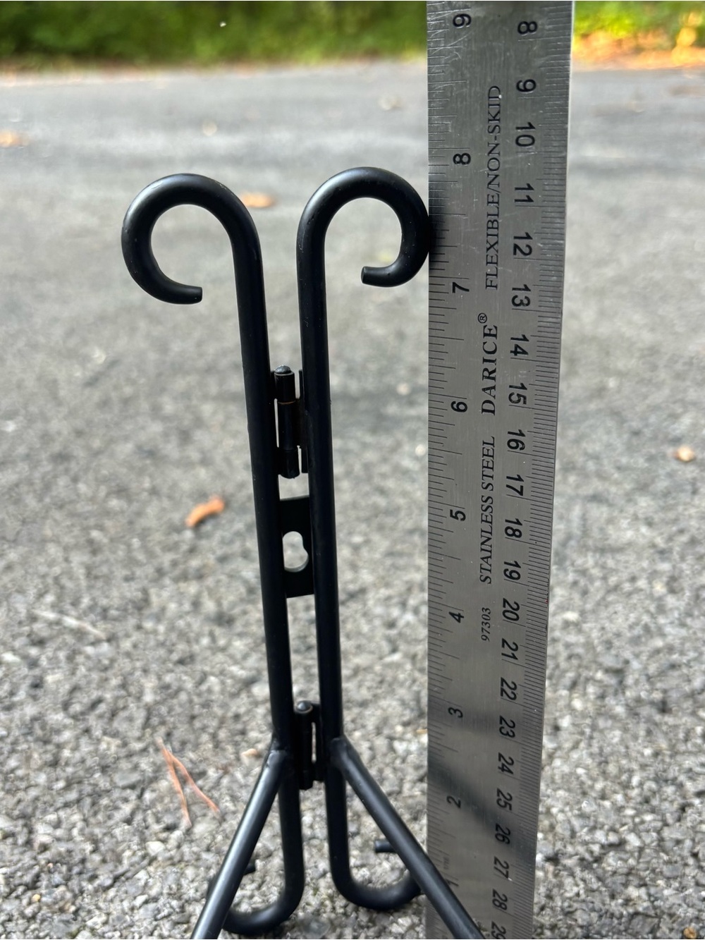 8" Black Metal Decorative Display Easel Stand for Plates & Frames - Picture 2 of 4